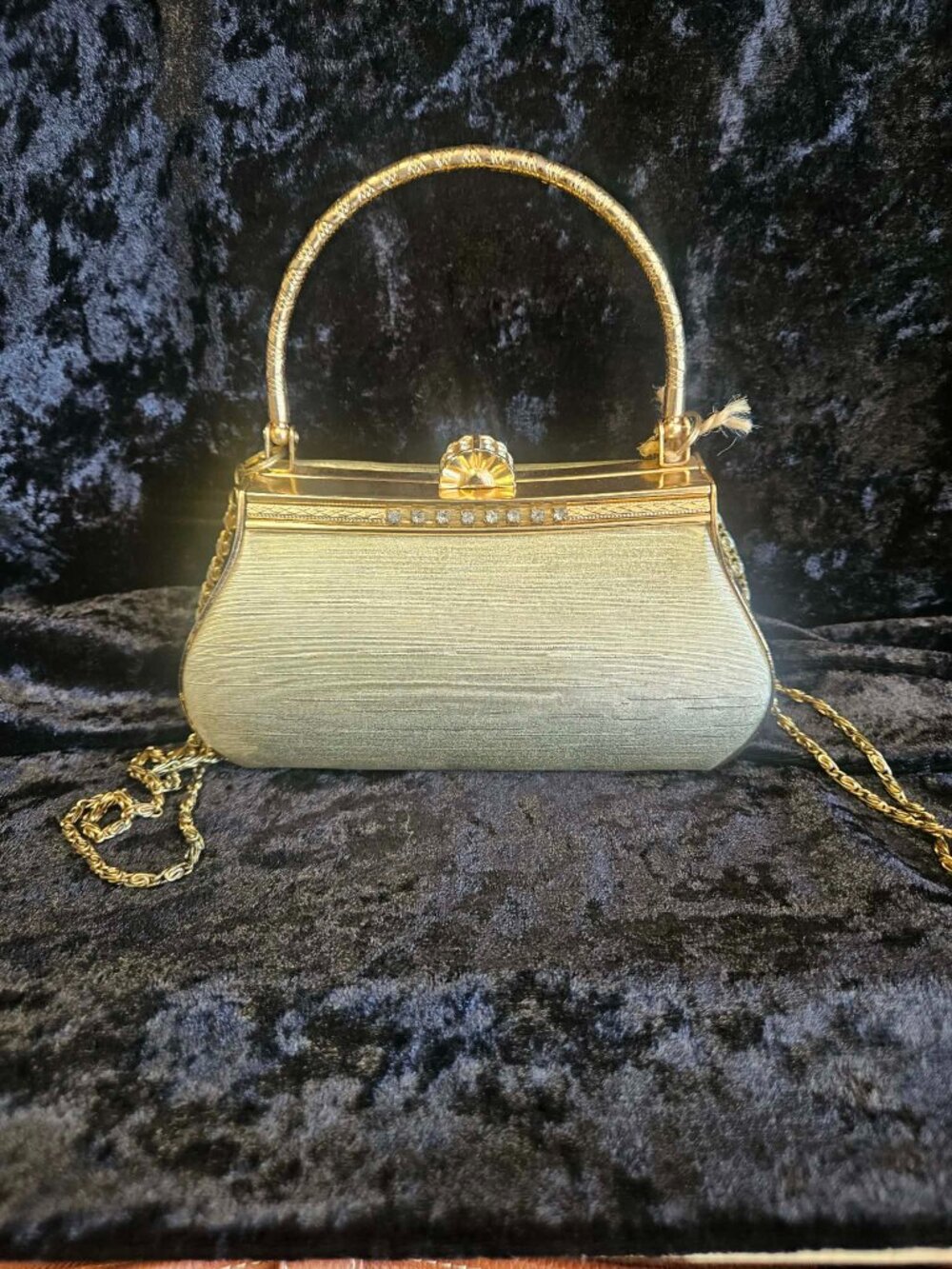 Vintage Gold Textured Metal Frame Evening Purse - Picture 1 of 6